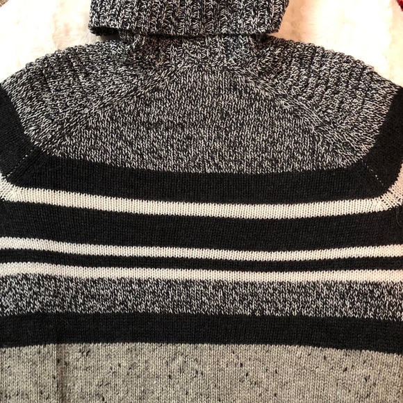 Cozy Winter Sweater - Picture 4 of 6